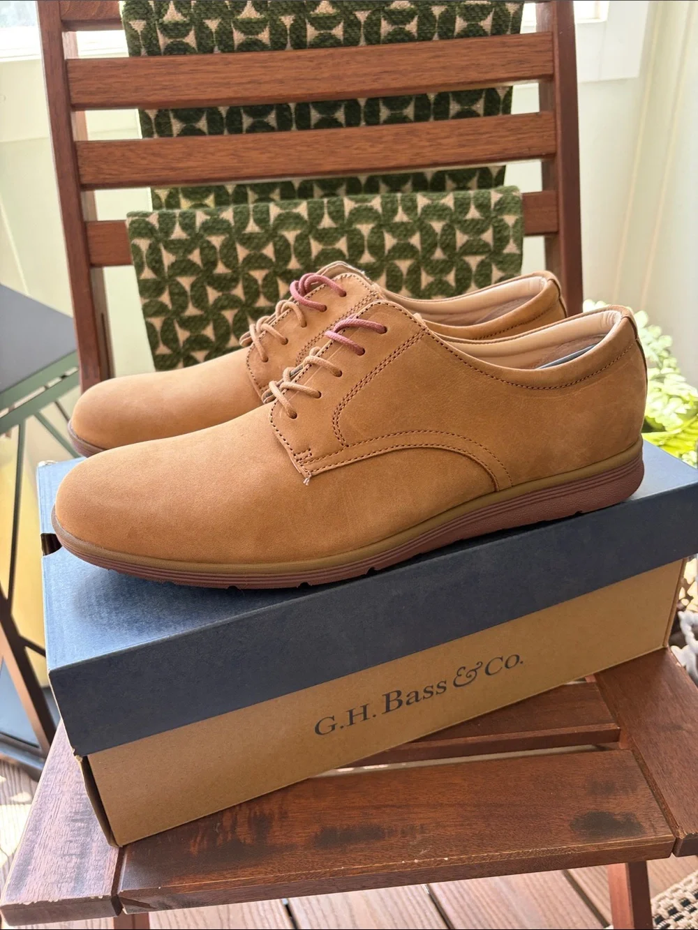 G.H. Bass & Co.  Tan 10.5 Men’s Brown Leather Derby Shoes